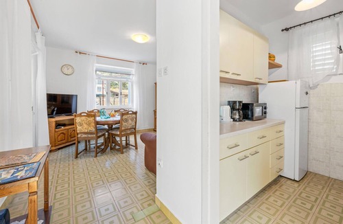 Zaton House | Lovely home in Zaton with WiFi