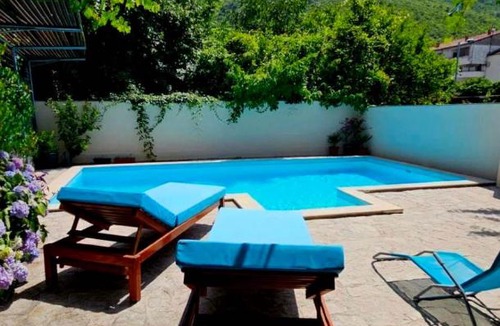 Mostar Old Town Apartment | Lovely house with swimming pool