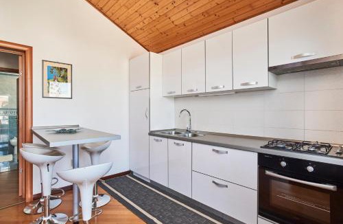 Murine Apartment | Lovely roses