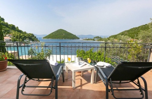 Prozurska Luka Apartment | Lucia Apartment Mljet