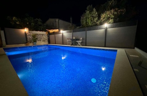 Razanj Apartment | Lucija Apartmani with Pool