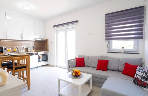 Podstrana Apartment | Lucius 1 by Interhome