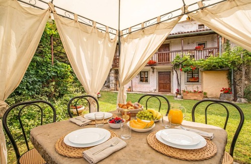 Kras House | Luin Country House near Štanjel, Štanjel, Slovenia