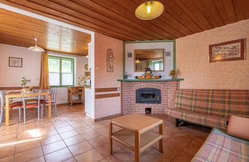 Kostel House | Lukec Homestead Adventure Stay - Happy Rentals