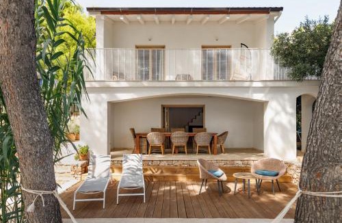Ivan Dolac Villa | LUMA HVAR Premium Beachfront Villa 1st Row to Sea