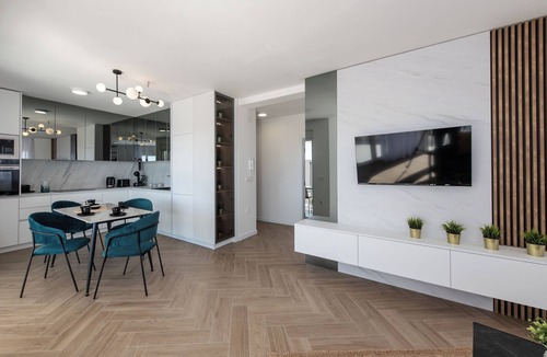 Zrce Apartment | Lux apartments for 10 with terrace and pool