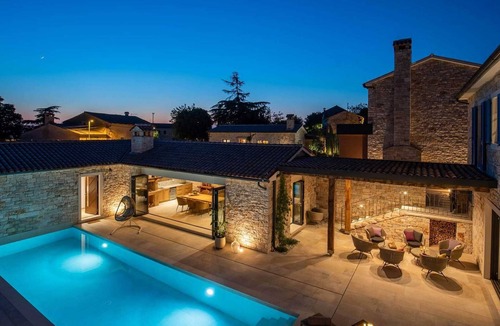 Kanfanar Villa | Luxurious complex for large groups in Barat in Istria