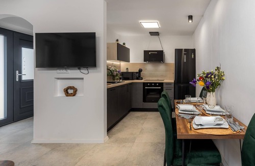 Hreljin House | Luxurious home in Hreljin with WiFi