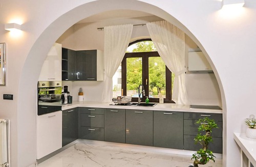 Veli Brgud House | Luxurious home in Jurdani with sauna