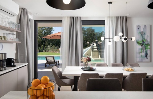 Mutvoran House | Luxurious home in Krnica