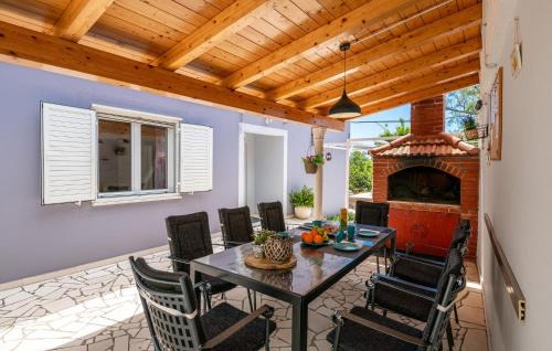 Lovorno House | Luxurious Home In Lovorno