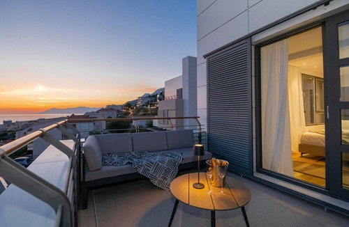 Makarska House | Luxurious home in Makarska with sauna