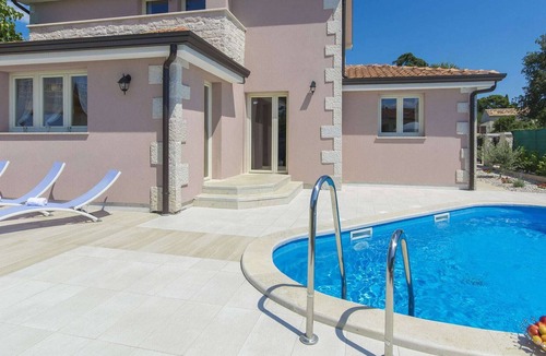 Kosinozici Cottage | Luxuriously equipped villa with private pool offers you an excellent vacation