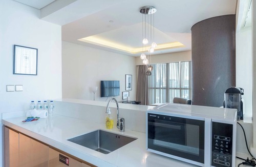 Business Bay Apartment | Luxury 2BR at Paramount Tower - Business Bay - Pool & Dubai Frame Views