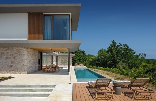 Kircija Villa | Luxury 6BR Spa Villa with Heated Infinity Pool