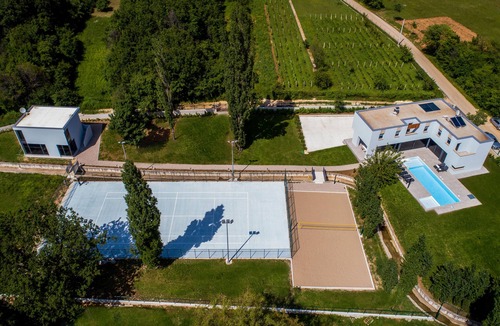 Donji Prolozac Villa | LUXURY 7 BEDROOM VILLA WITH PRIVATE POOL,TENNIS COURT,GYM AND SPA