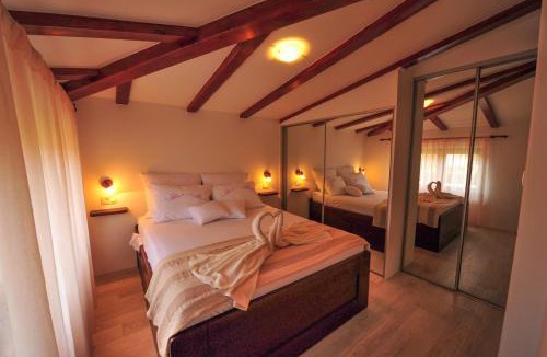 Kanfanar Apartment | Luxury apartment Alba with pool