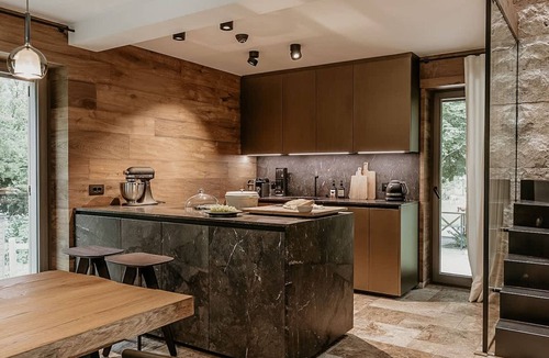 Ukanc House | Luxury Chalet With Jacuzzi at Lake Bohinj