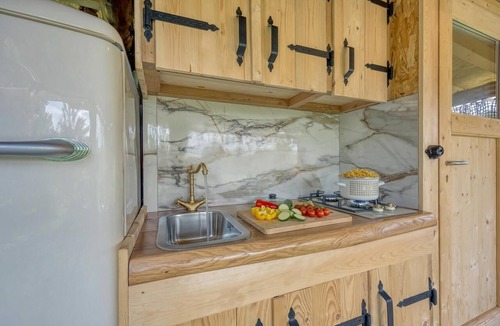 Ivancna Gorica House | Luxury Glamping House Pia, Ivančna Gorica, Slovenia