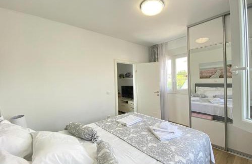 Mejasi Apartment | Luxury Marijana