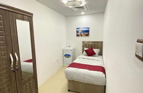 Abu Shagara House | Luxury Private Rooms for Men