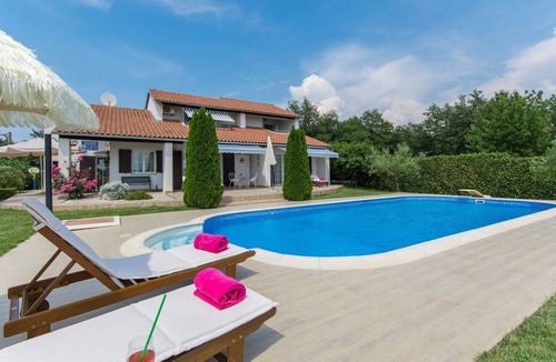 Porec Villa | Luxury Romantic Villa Rosa with Pool