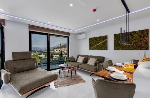 Dugis Apartment | Luxury sea view apartment Makarska with pool