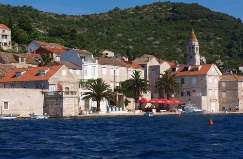 Vis Villa | Luxury seafront villa, stunning sea & harbour views, on unspoilt island of Vis