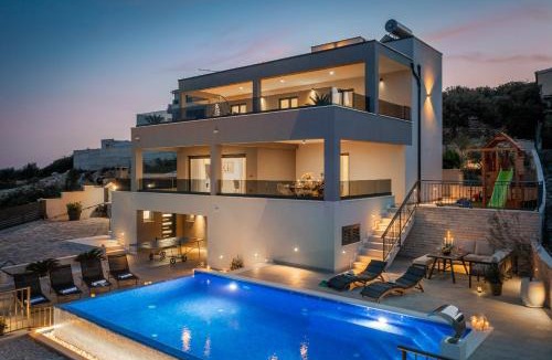 Dvornica Villa | Luxury seaside Villa Porat with pool, sauna and sea view in Kanica - Rogoznica