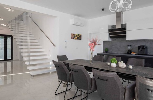 Kastela Villa | Luxury Villa Anchor with Heated Pool