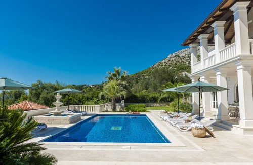 Trsteno Villa | Luxury Villa/Beautiful view/Serenity/Game of Thrones Gardens