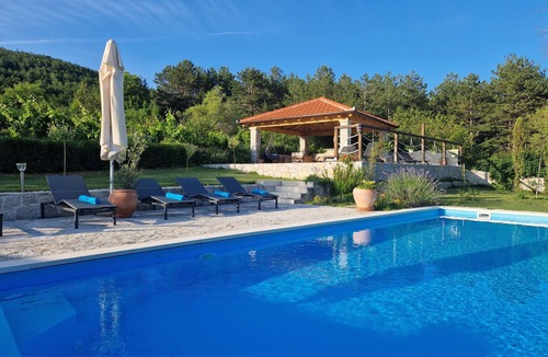 Muc Villa | Luxury Villa HEAVEN No. 2, heated pool, for 11, near Split
