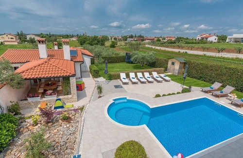 Kanfanar Villa | Luxury Villa Lavanda with Pool and Sauna