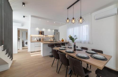 Kastel Stari Villa | Luxury Villa Luna Kaštela