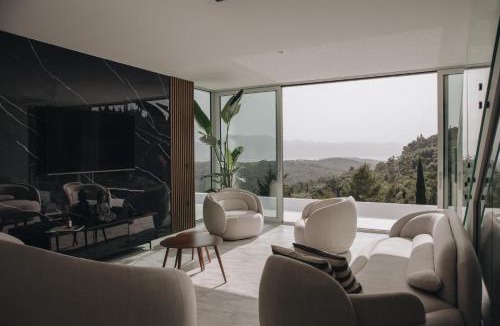 Zrnovo Villa | Luxury Villa Morello Korcula 1 with heated pool, gym, sauna