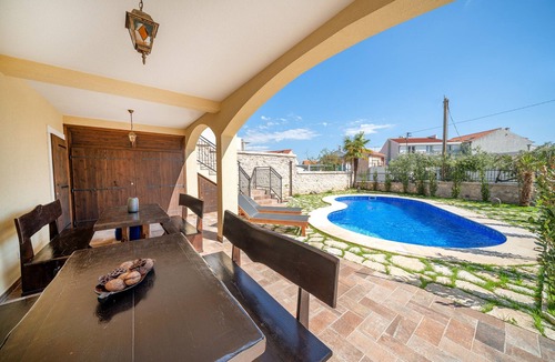 Vodice Villa | Luxury Villa Nomad in center of Vodice, enjoy a private pool and unique design