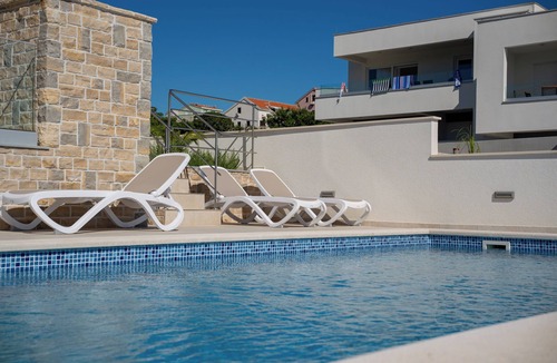 Novalja Villa | Luxury Villa Rose Novalja - with a private pool, max. 8 people