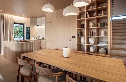 Novigrad Villa | Luxury Villa Silea with pool, jacuzzi and sauna