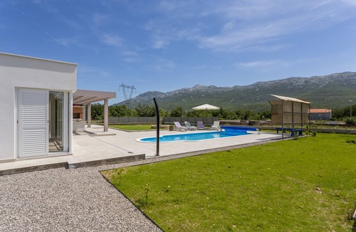 Dugopolje Villa | Luxury Villa Stella near Split