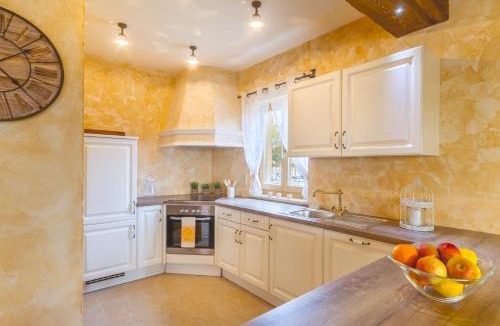 Kras Villa | Luxury Villa Tia