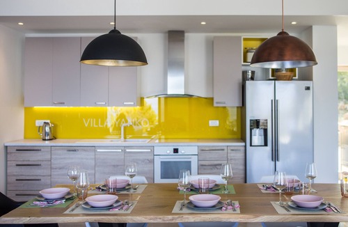Tucepi Villa | Luxury Villa to 10 guests,great heated pool, breathtaking sea view.Pet friendly.