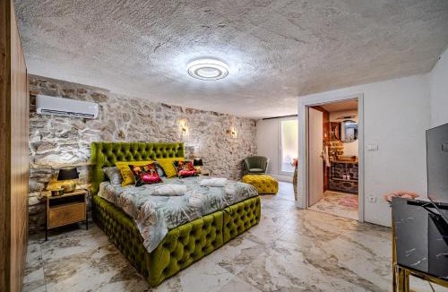 Milna (Brac) Villa | Luxury Villa Unikat with Seaview & Jacuzzi