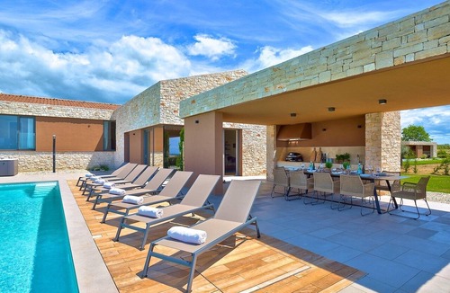 Brtonigla House | Luxury villa with a swimming pool Brtonigla, Novigrad (K-26966)