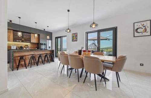 Zagreb Villa | Luxury Villa with Indoor Pool and Sauna
