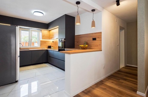 Klis Villa | Maragora Holiday House & Mini Football