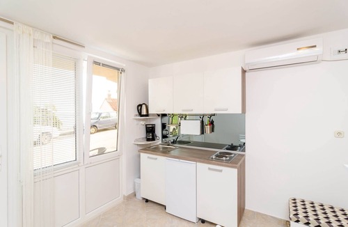 Gorica Apartment | MARAŠTINA STUDIO, GREAT LOCATION with terrace
