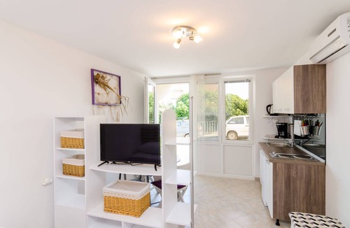 Gorica Apartment | MARAŠTINA STUDIO, GREAT LOCATION with terrace