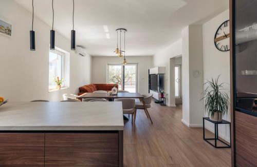 Biograd na Moru Villa | Martha's Oliveyard
