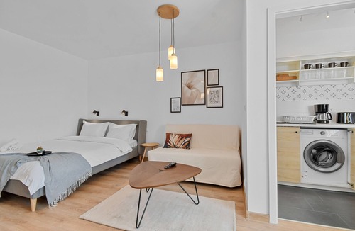 Drumul Taberei Apartment | May Studio