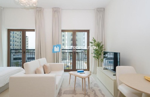 Abu Dhabi Apartment | MCRE Luxury Studio, Yas Mall, Ferrari World, WB World